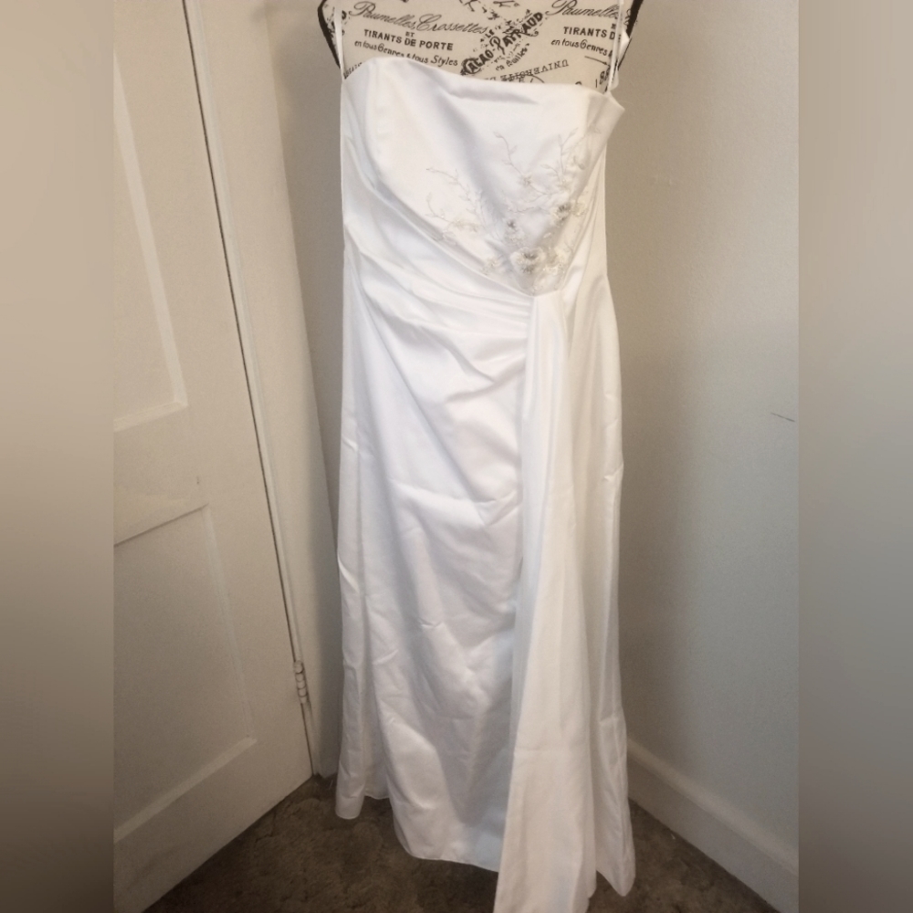 David's Bridal wedding dress